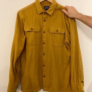 Patagonia Men’s Flannel Shirt - Small